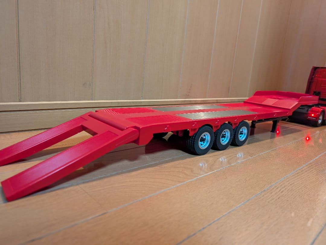 (ジャック)1/18スケールScania770s RCトレーラーセット