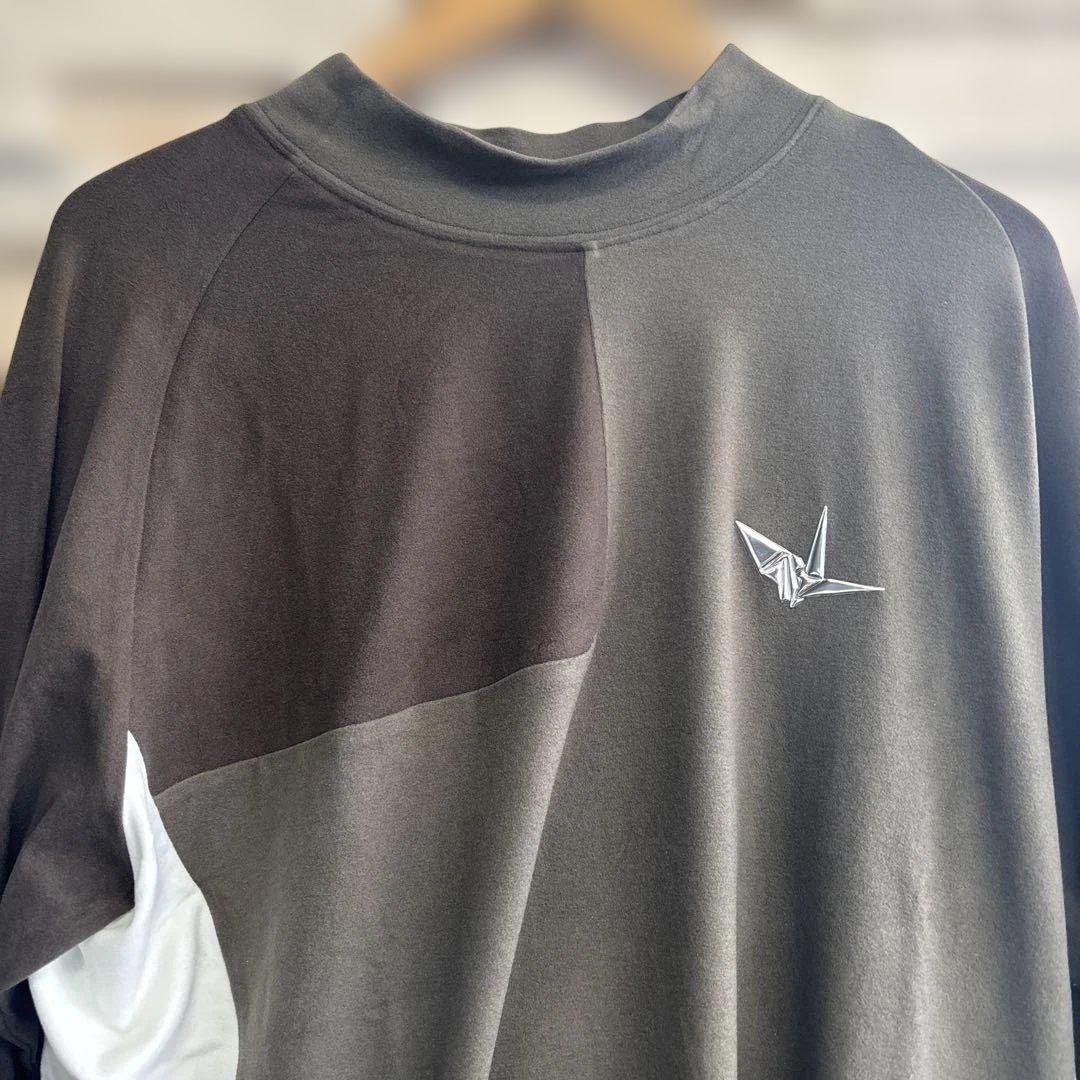 ウノピューウノウグァーレトレ　モックネックシャツ　サイズL 新品