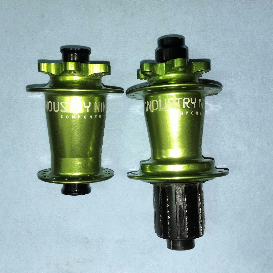 INDUSTRY NINE TORCH ハブセット グリーン