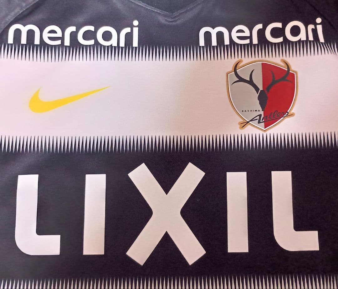 【匿名配送】【入手困難】鹿島アントラーズ　トレマ　黒　白　黄　ユニホーム