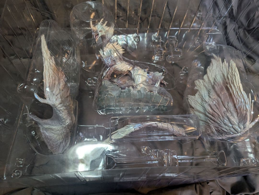 一番くじ モンスターハンターワールド アイスボーン A賞 イヴェルカーナ