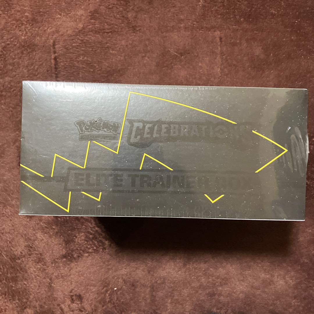 25th Celebrations Elite trainer box 海外版