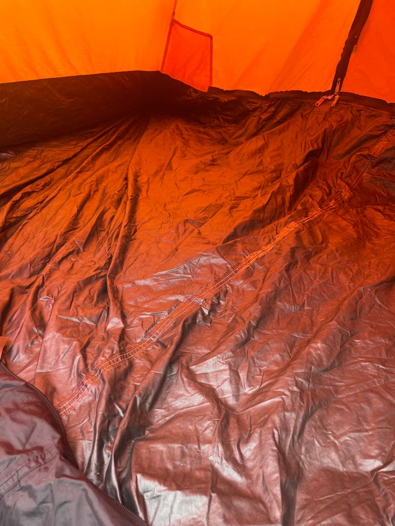 ヒルバーグ　アラック　フットプリント付き