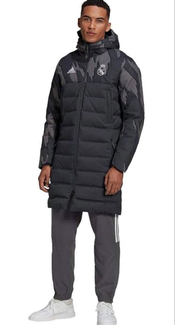 レアルマドリード　ダウン　日本未発売品　サイズM