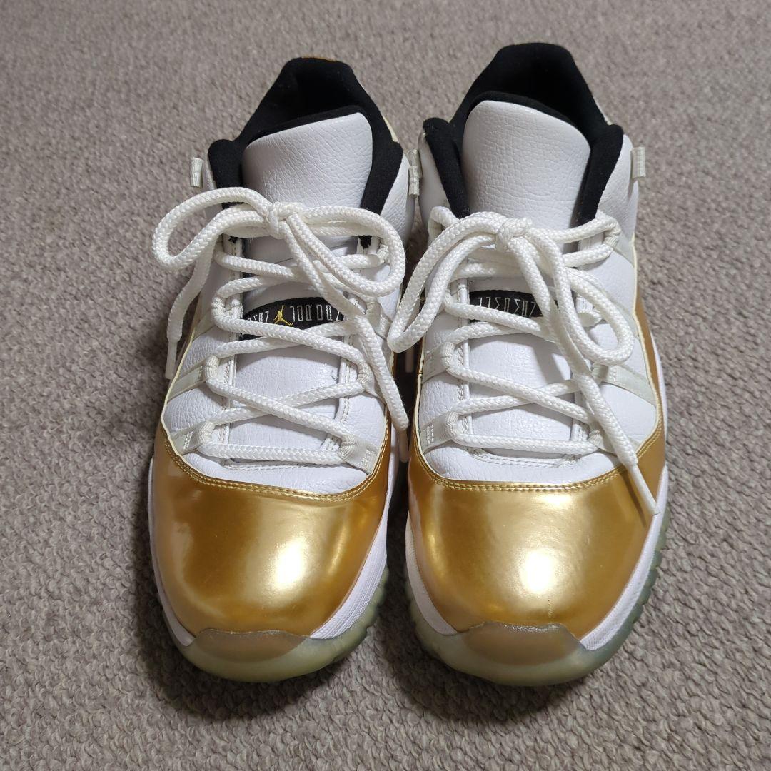 エアジョーダン 11 レトロLOW ローカット シューズ ホワイト/ゴールド