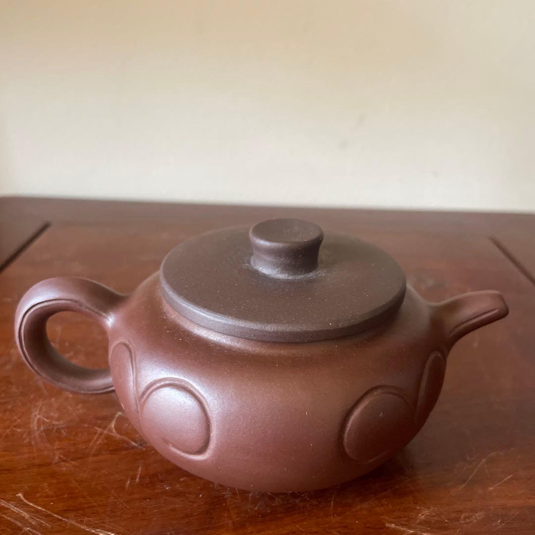 紫砂壶 宜興紫砂壺 祥雲紋　在銘　名家曹碗芬
