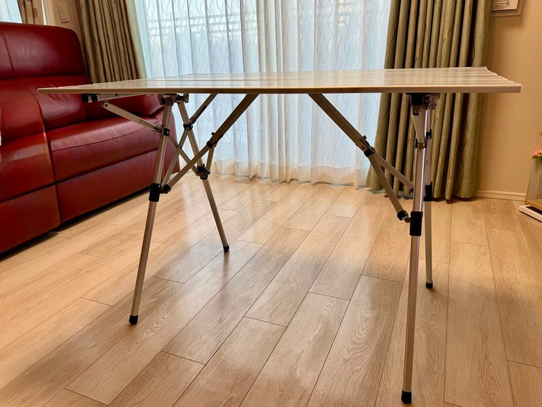 美品‼️Coleman 折りたたみテーブル シルバー