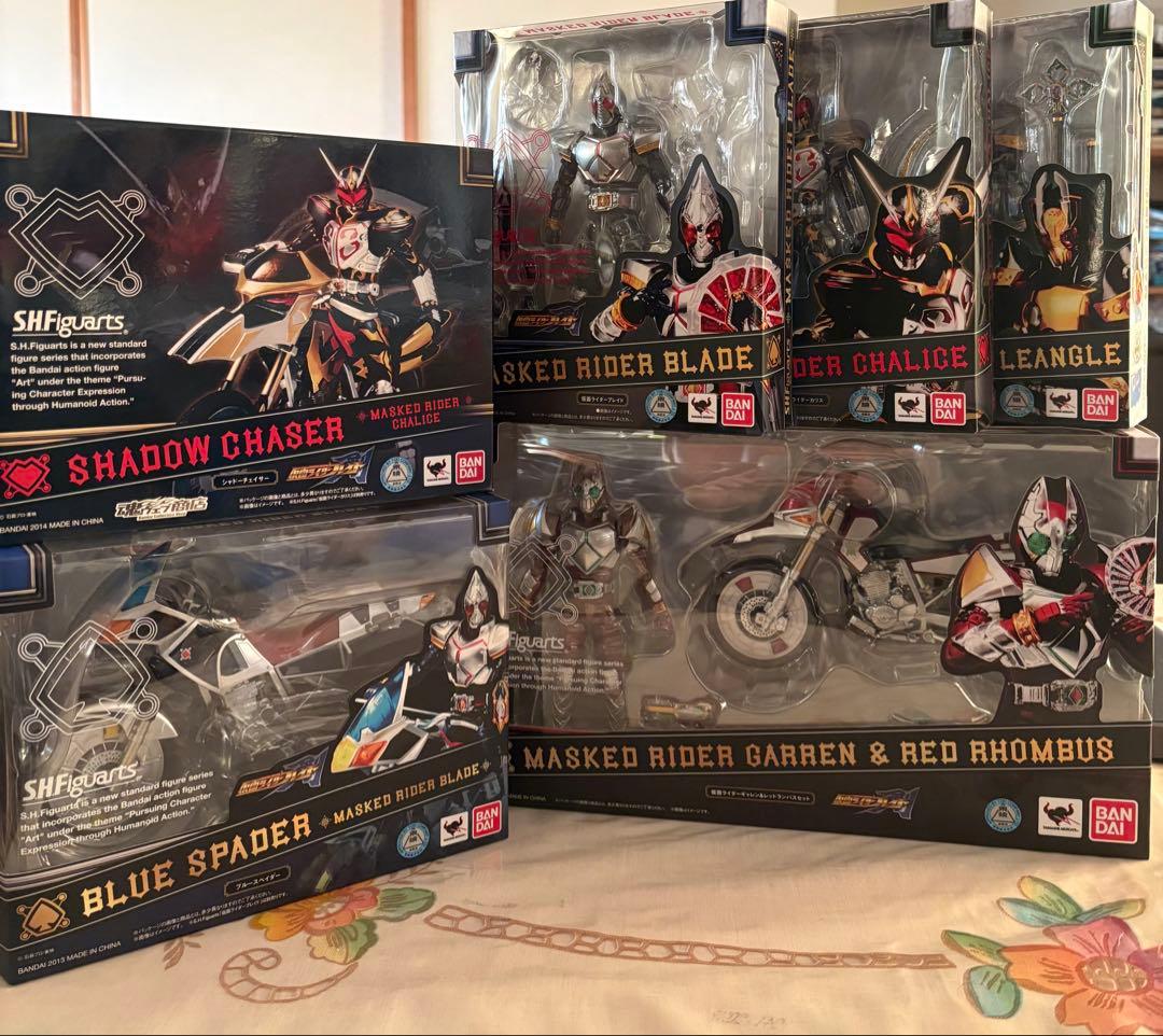 新品　S.H.Figuarts 仮面ライダーブレイド ライダー&バイクまとめ売り