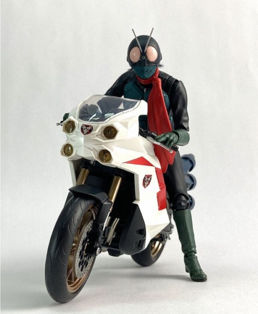 S.H.フィギュアーツ シン仮面ライダー1号&サイクロン号セット