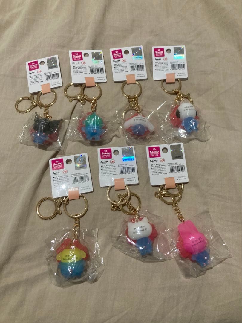 【新品未使用】サンリオ クリア ミャクミャク 7種　コンプリート 関西万博