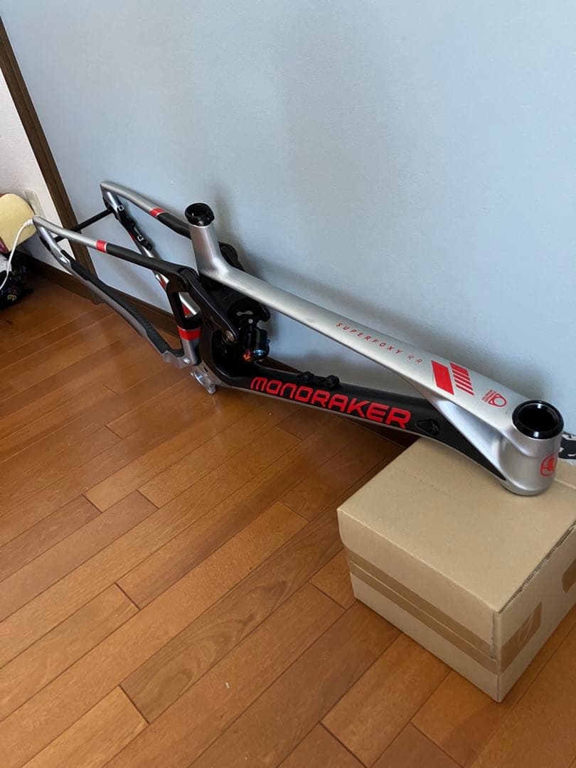 Mondraker Superfoxy RR カーボンフレーム M