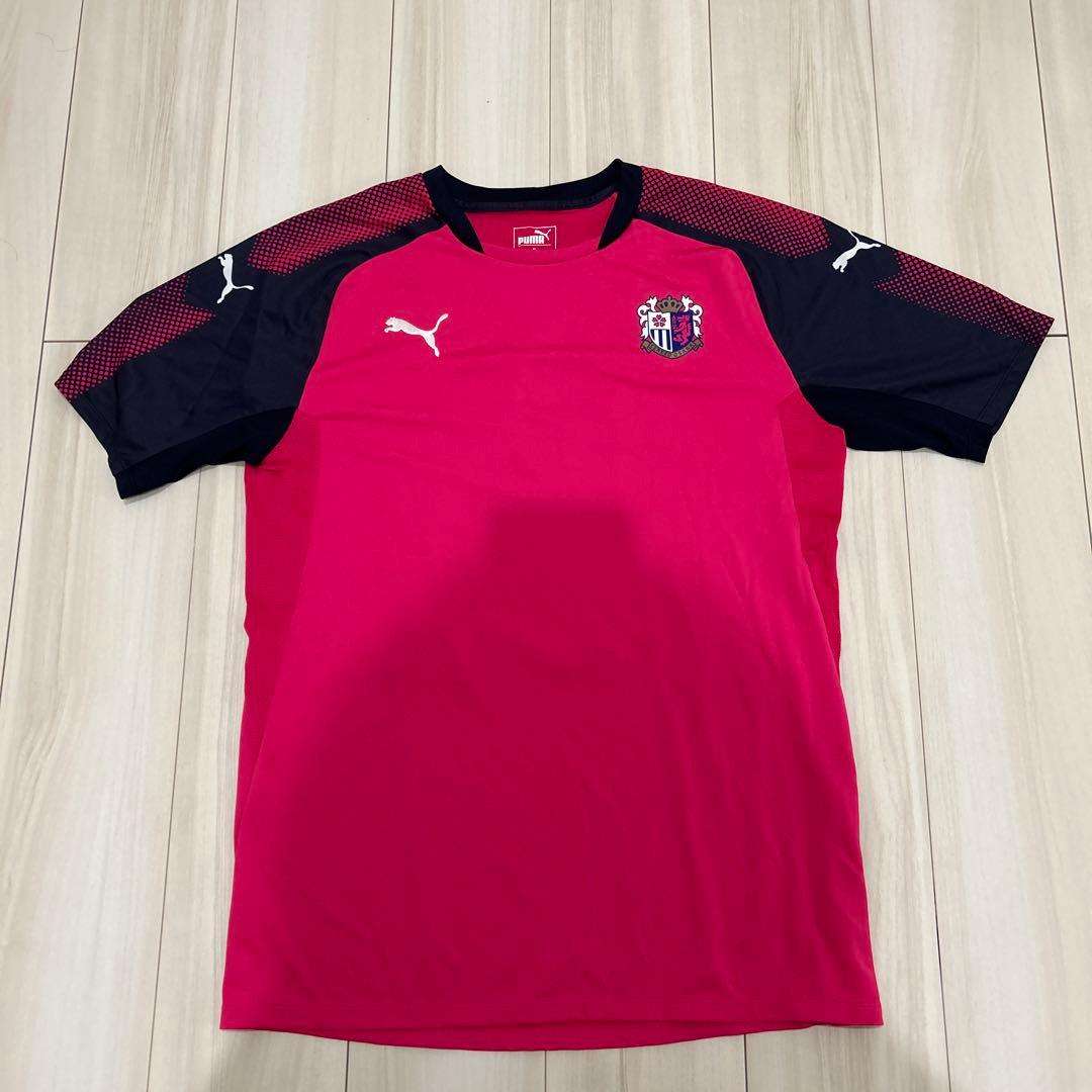 セレッソ大阪トレーニングシャツ　プーマ サイズXL