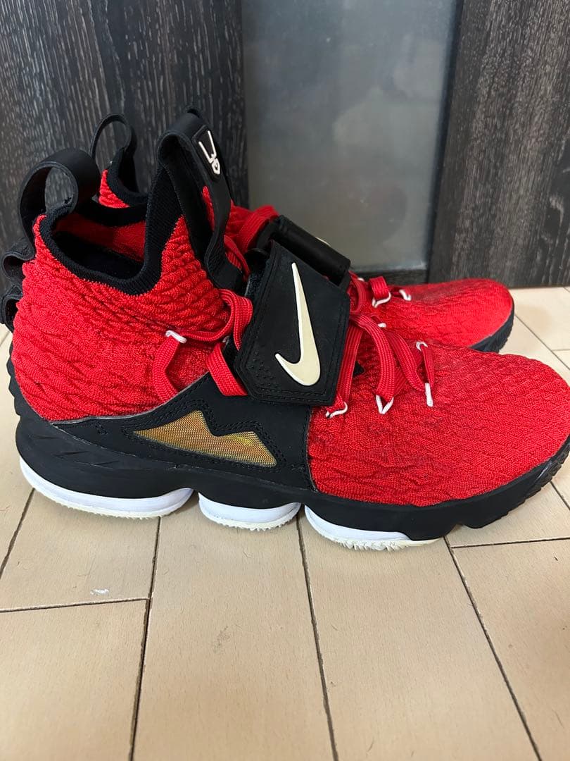 海外限定モデル　NIKE ナイキ レブロン15 プライムダイヤモンドターフ　28