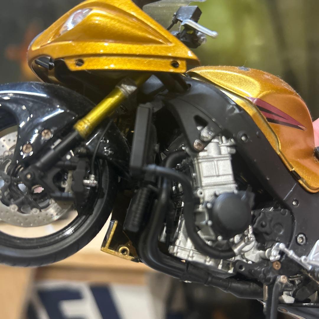 suzuki gsx1300r 隼　ダイキャストモデル