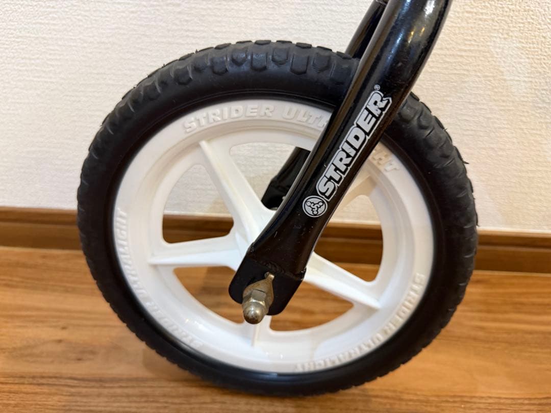STRIDER PRO ストライダープロ ブラックバランスバイク アルミフレーム