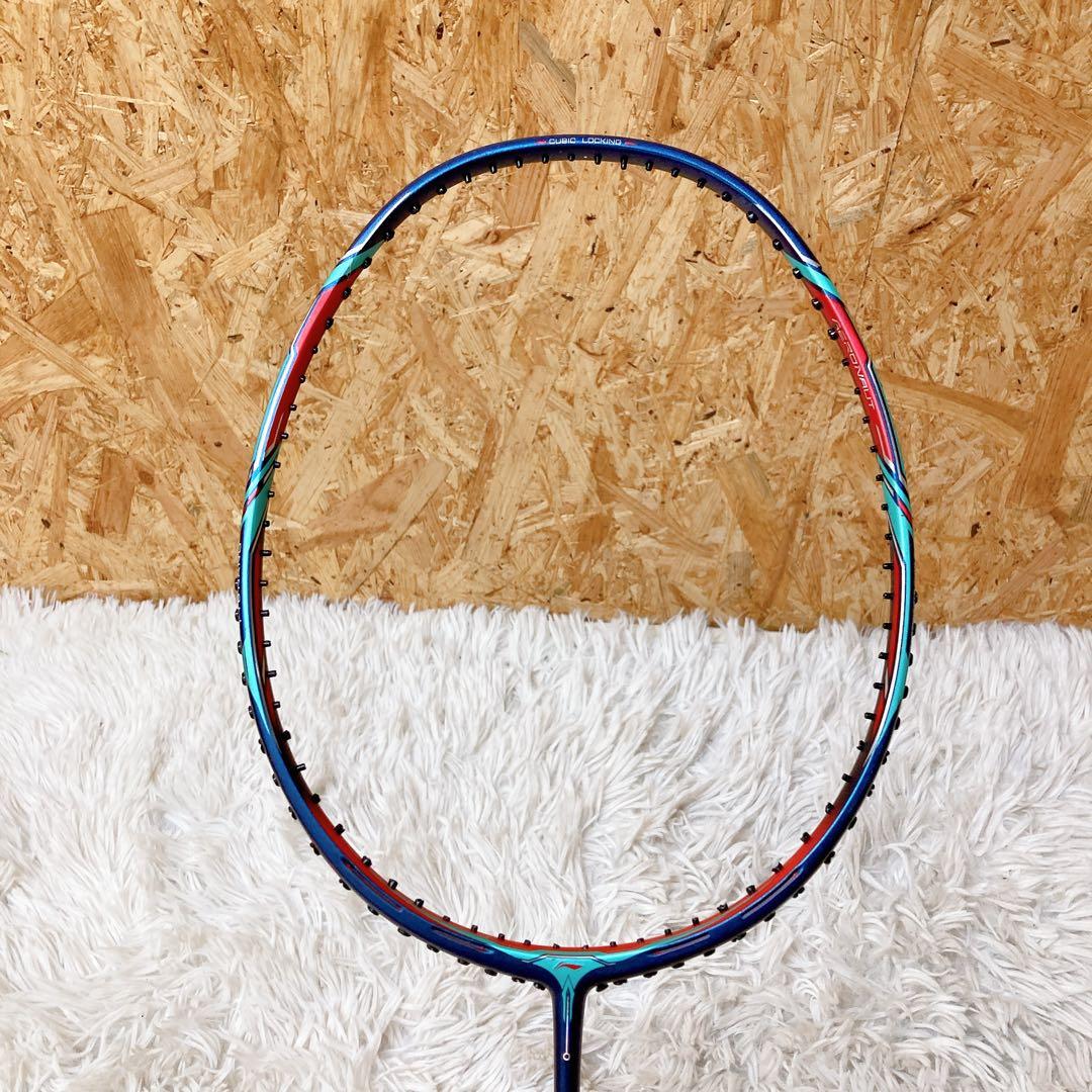 Li-ning aeronaut 9000 バトミントンラケット　88gG6