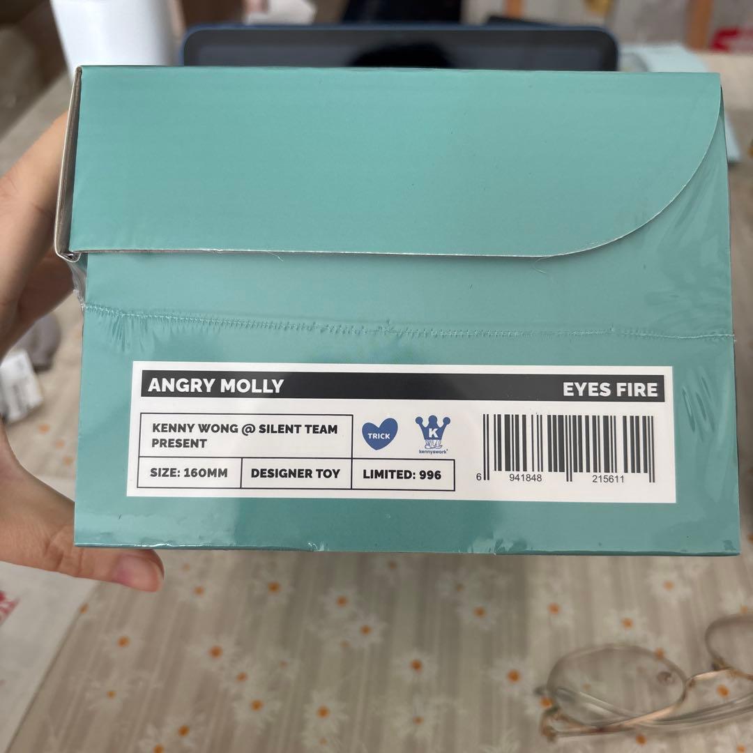 限定996体Angry Molly Eyes Fire Designer Toy