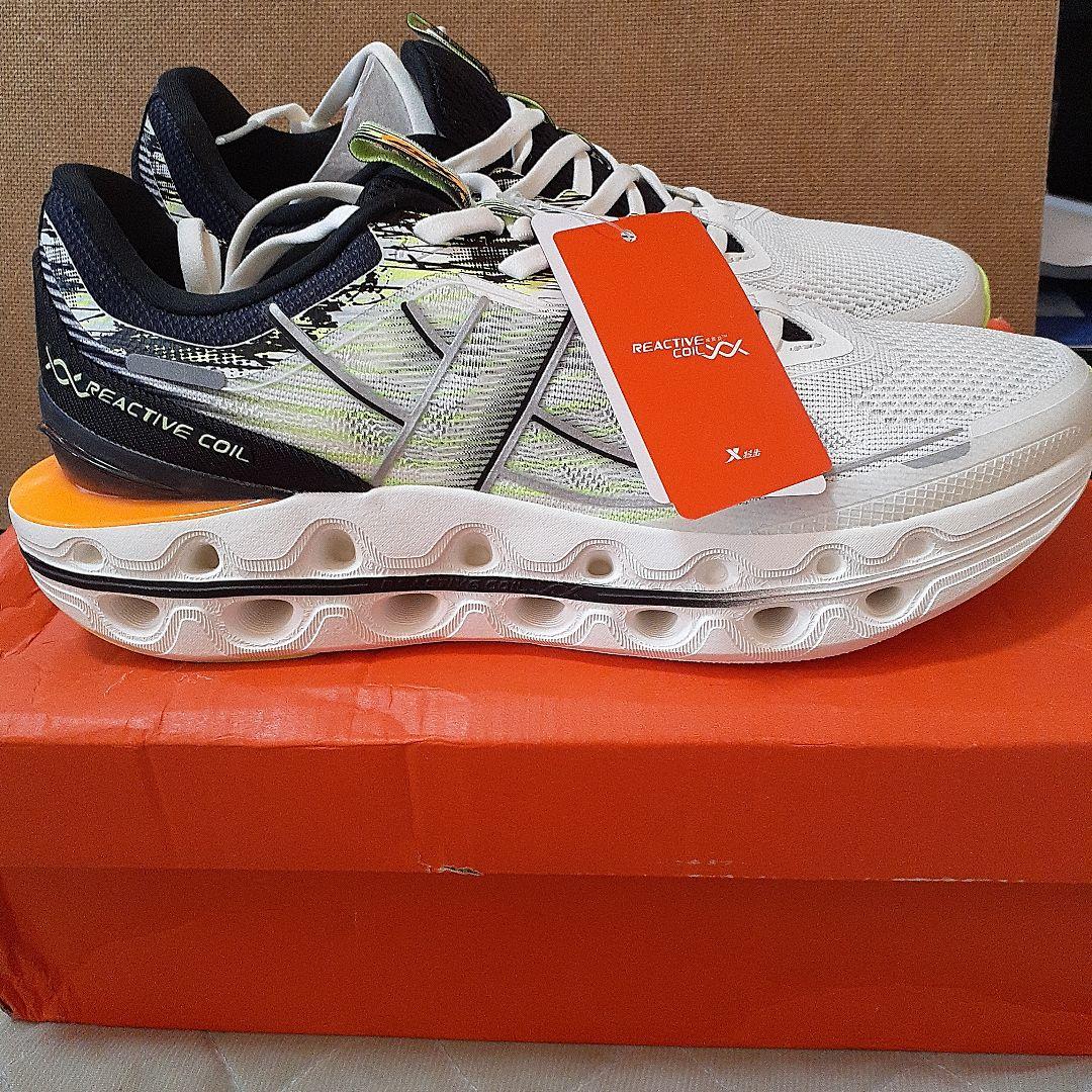 新品Xtep-メンズランニングシューズ【普段履きにお勧め】