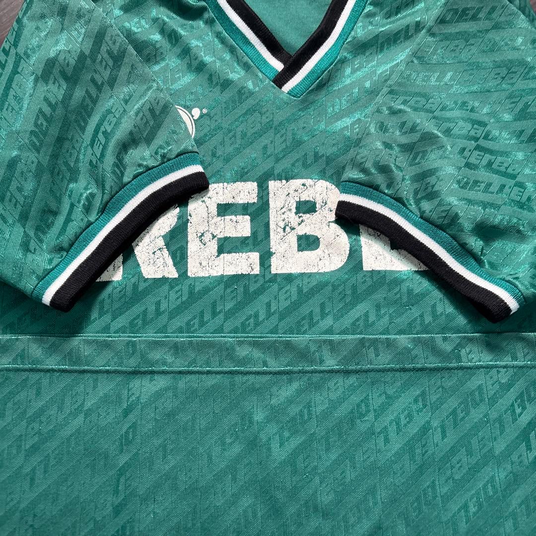 8SM2 DELL'ERBAゲームシャツ　緑　スポーツ　総柄　Ｖネック　古着