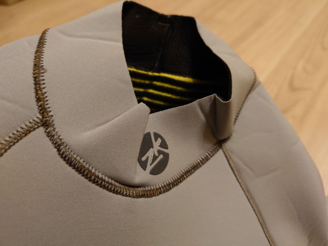 zhik グレー 長袖ウェットスーツ