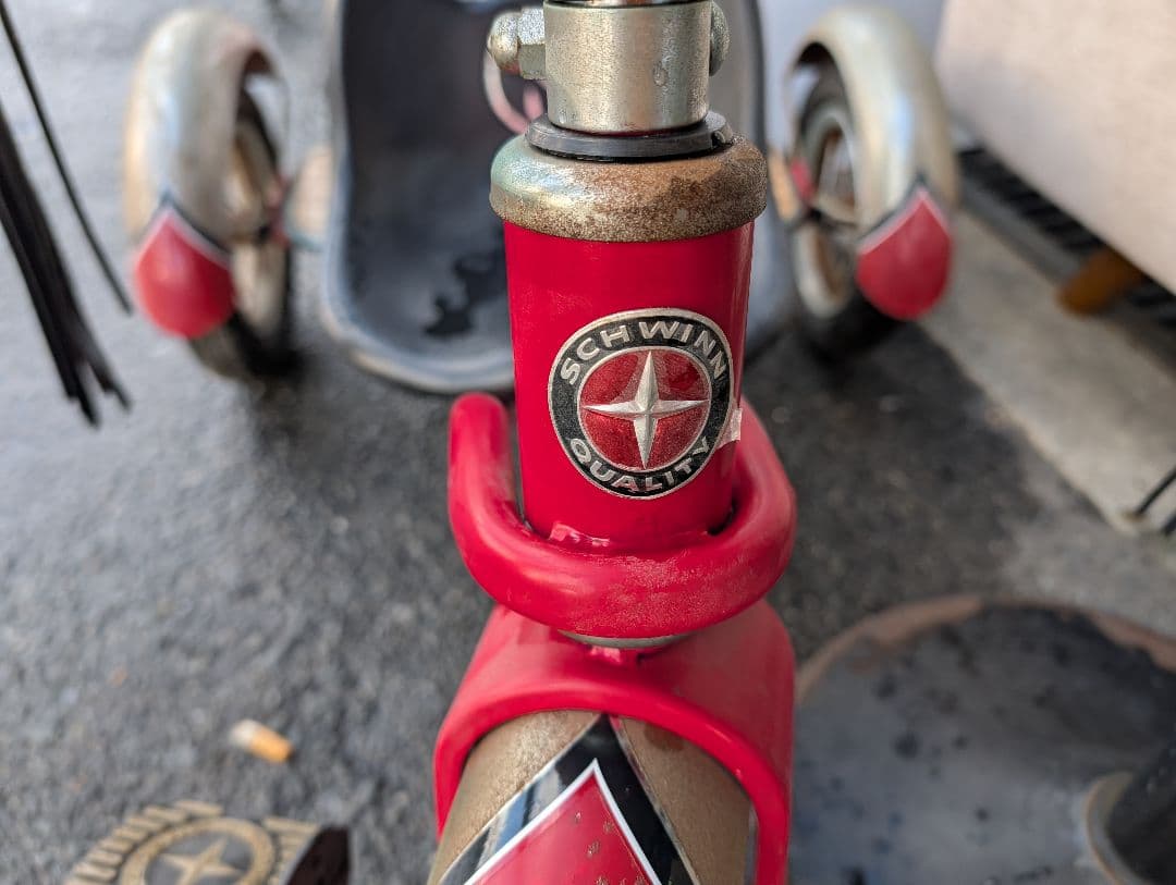 シュウィン　三輪車　ロードスタートライク