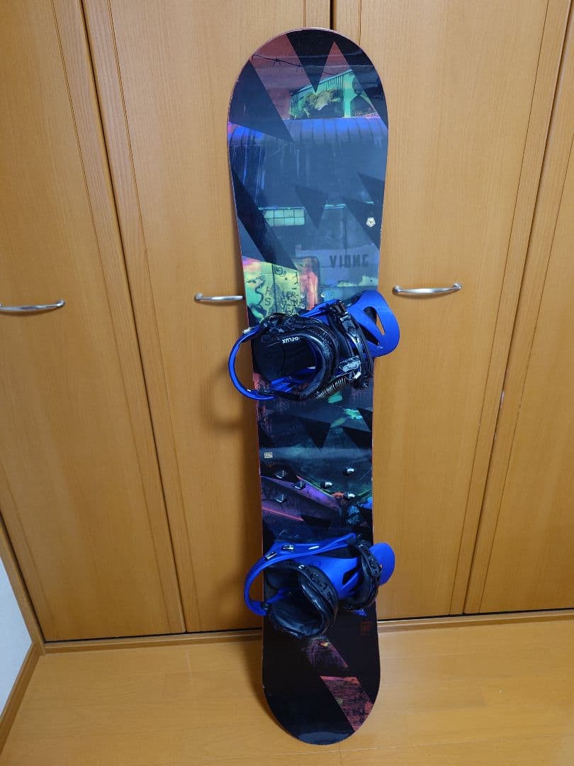 Bumper 51 スノーボード グラフィックデザイン 　148