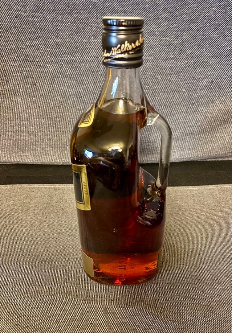 ジョニーウォーカー ブラックラベル　2リットル特大ボトル　未開封　ウイスキー古酒