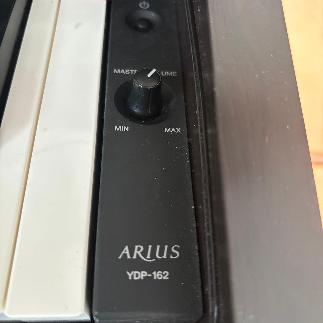 Yamaha Arius YDP-162 電子ピアノ