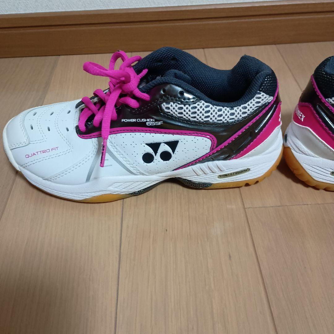 【極美品】YONEX power cushion 65SF 22.5cm【廃盤】