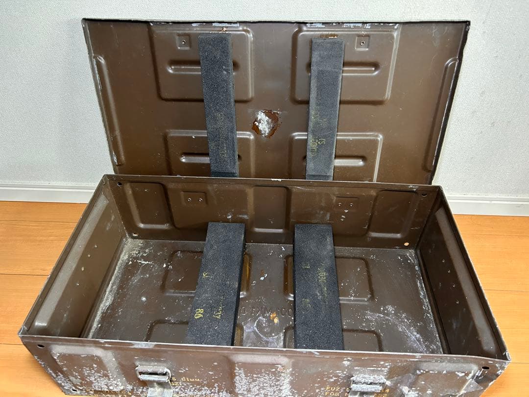 激レア　特大弾薬庫　軍モノ