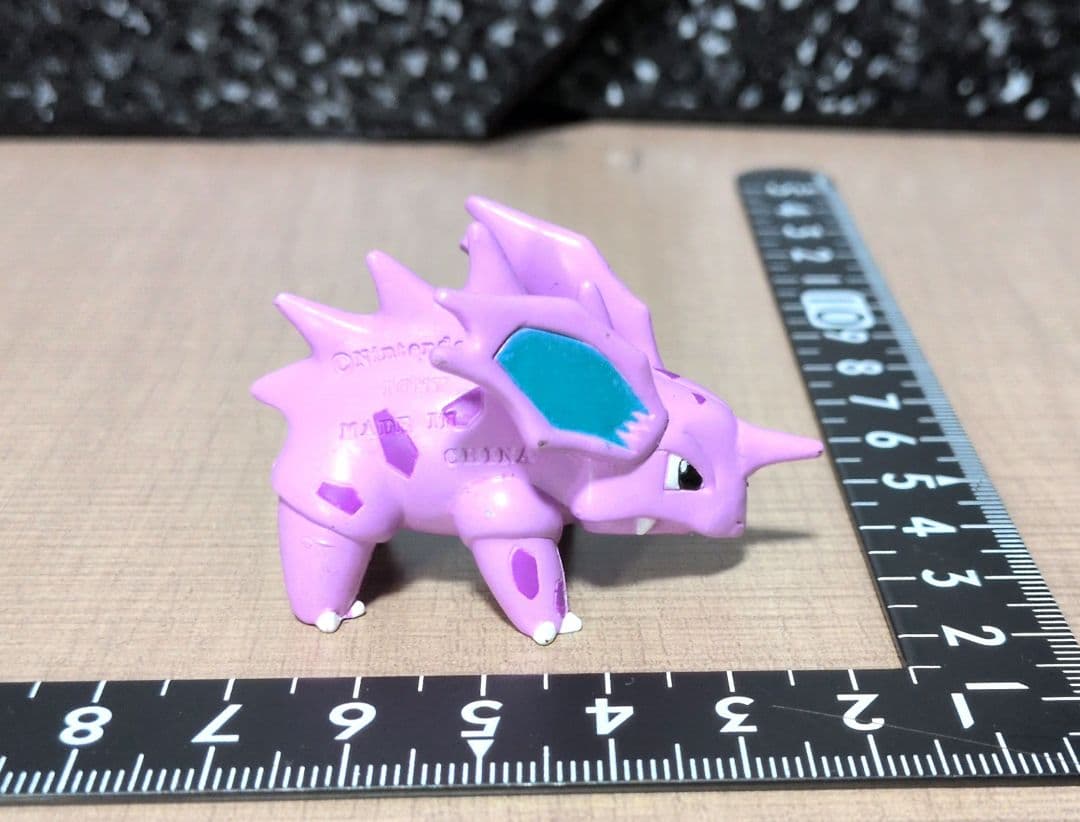 ポケモン　モンコレ　ニドリーノ