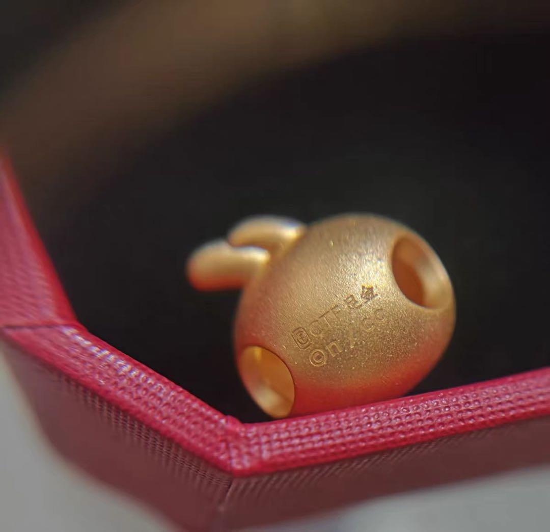 ちいかわ　純金　うさぎ　1g