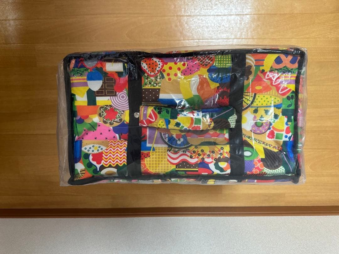 【海外限定】ウーバーイーツ配達バッグ（アーティストシリーズ/Melanie）