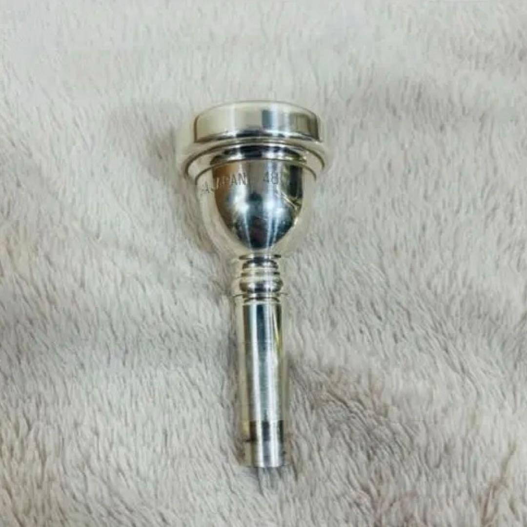 ユーフォニアム本体と楽譜・スタンドセット