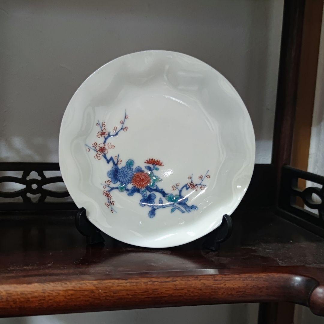 ♥【珍品】十一代今泉今右衛門　錦梅菊絵小皿　共箱付
