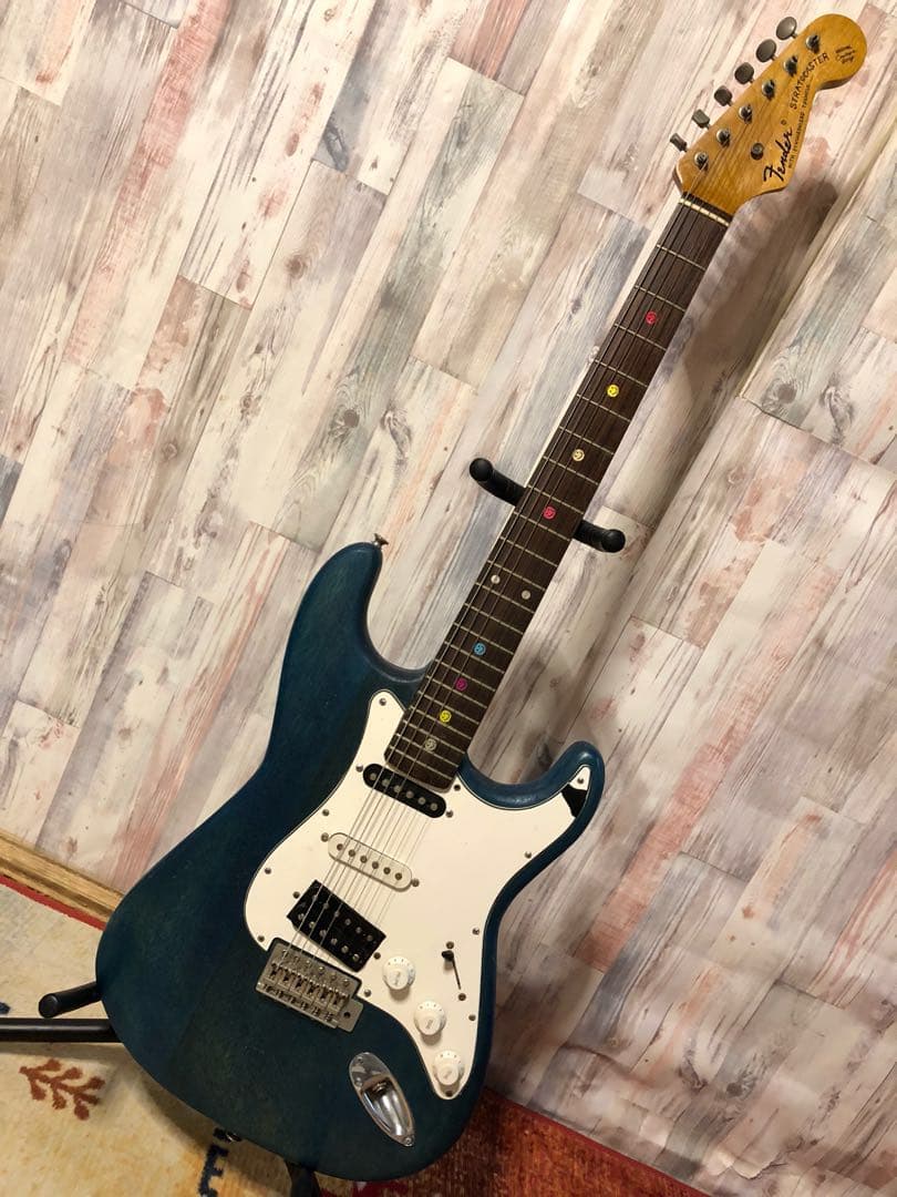 ノーブランド  ストラトキャスター ギブソンピックアップ