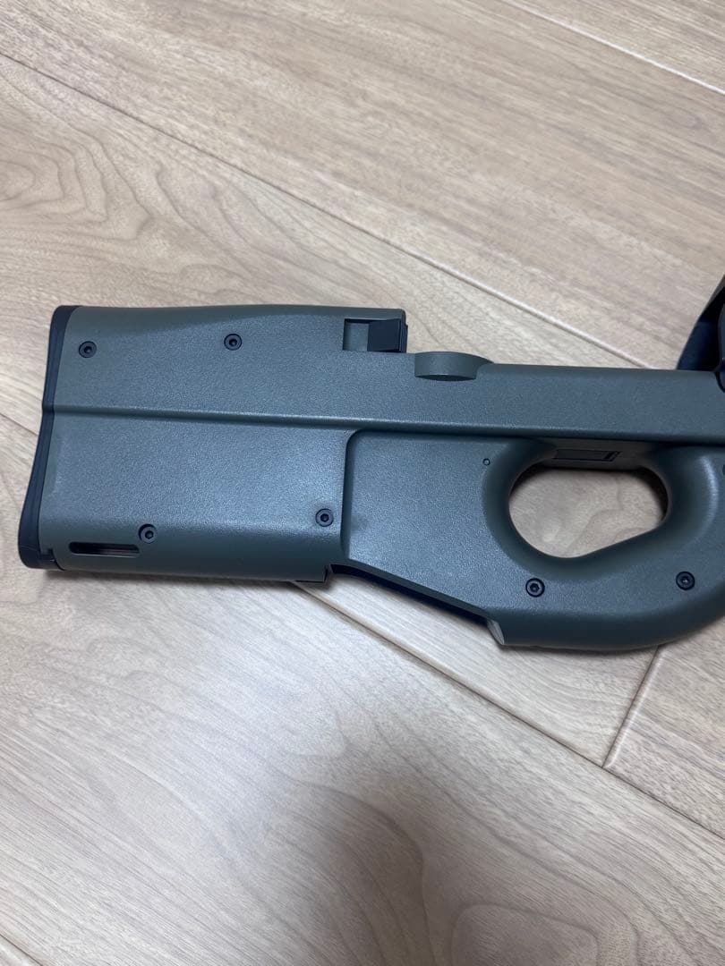 東京マルイ　PS90 ハイサイクル　P90