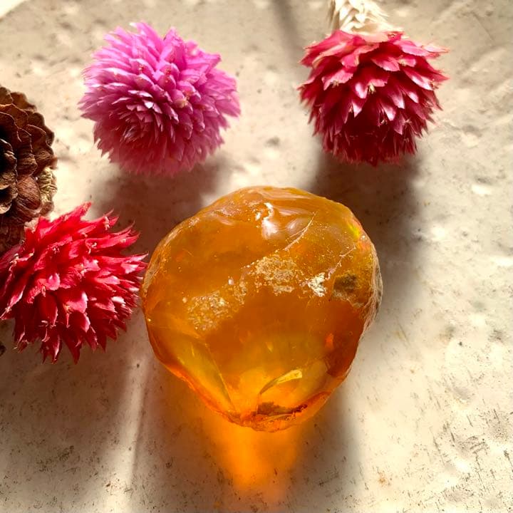 めちゃ珍しくて可愛いオレンジに白のエッグファントム/鉱物標本