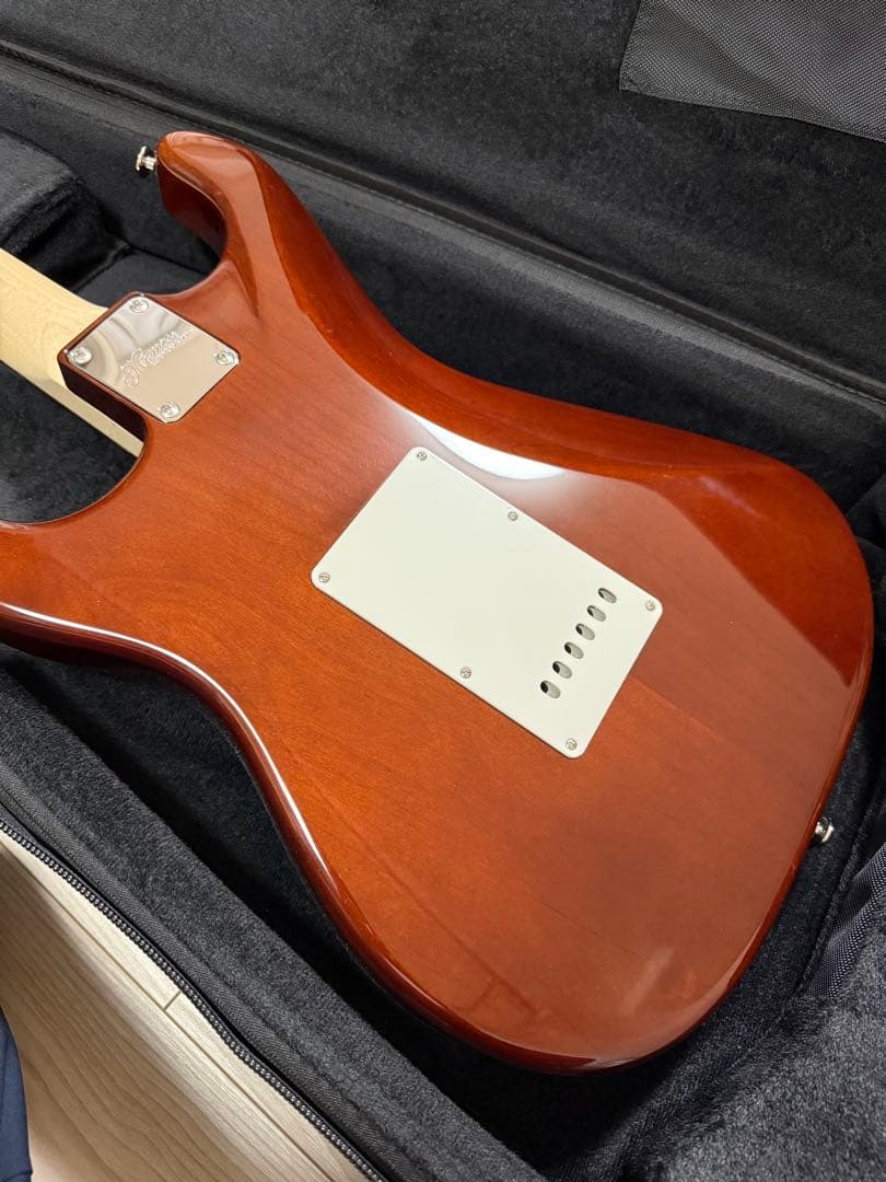 momose MC-SHIDAREZAKURA ストラトタイプ