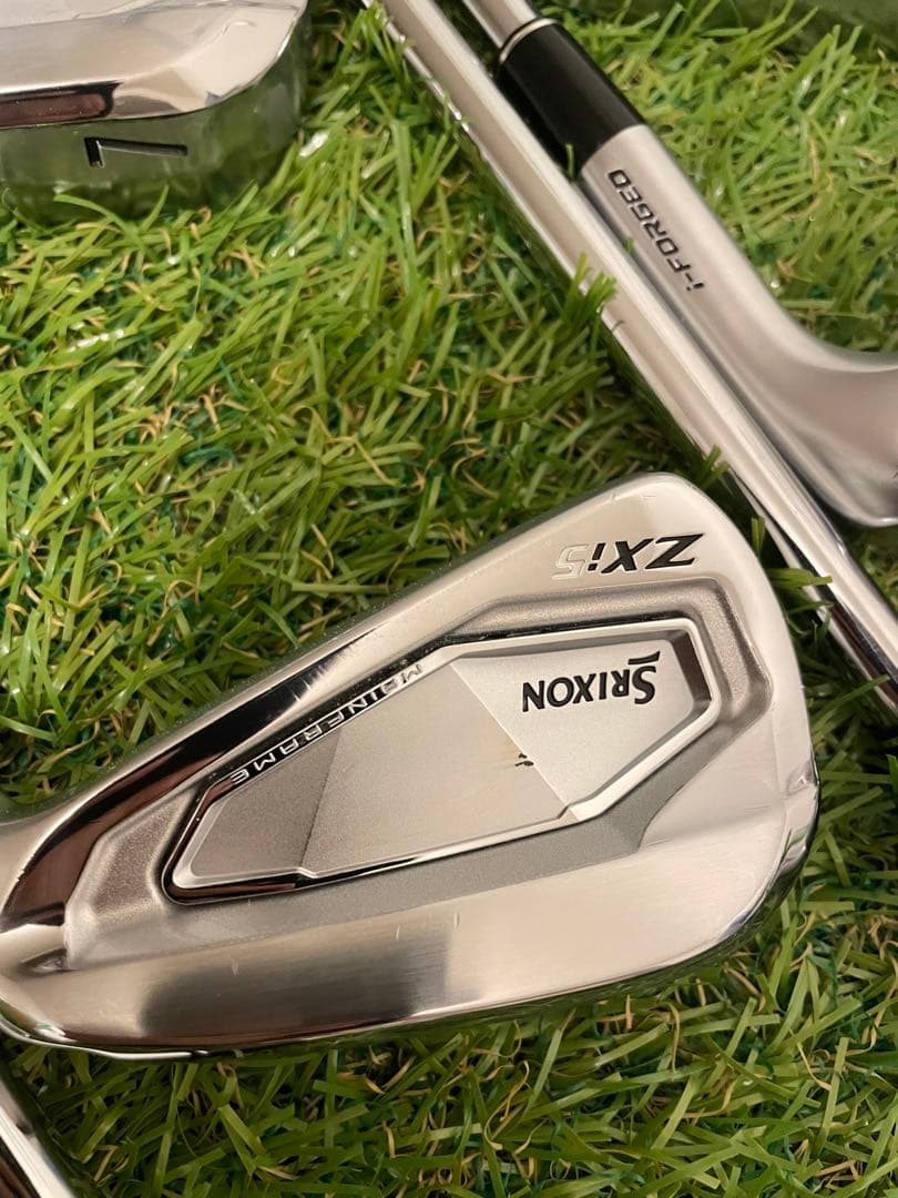 大人気　ダンロップ スリクソン ZXi5 アイアン 6本 モーダス105S