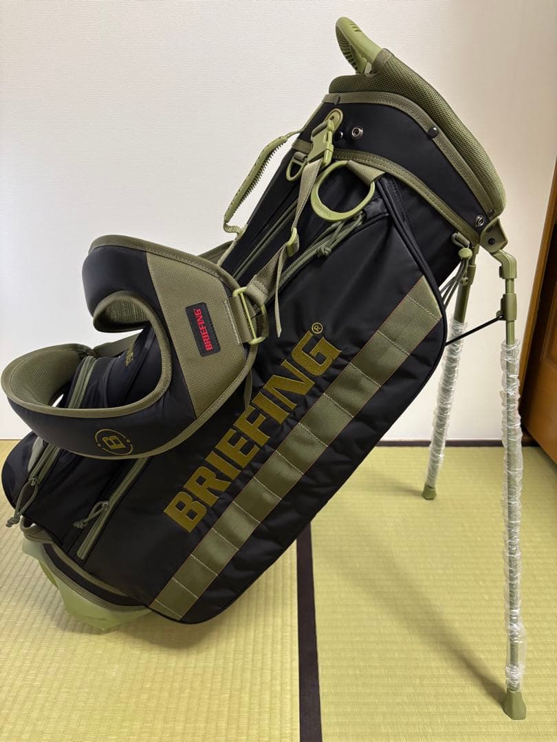 BRIEFING ブリーフィング　キャディバッグ　スタンド　超美品