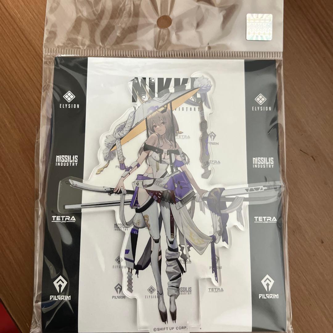 Nikke 紅蓮　フィギュア　ニケ