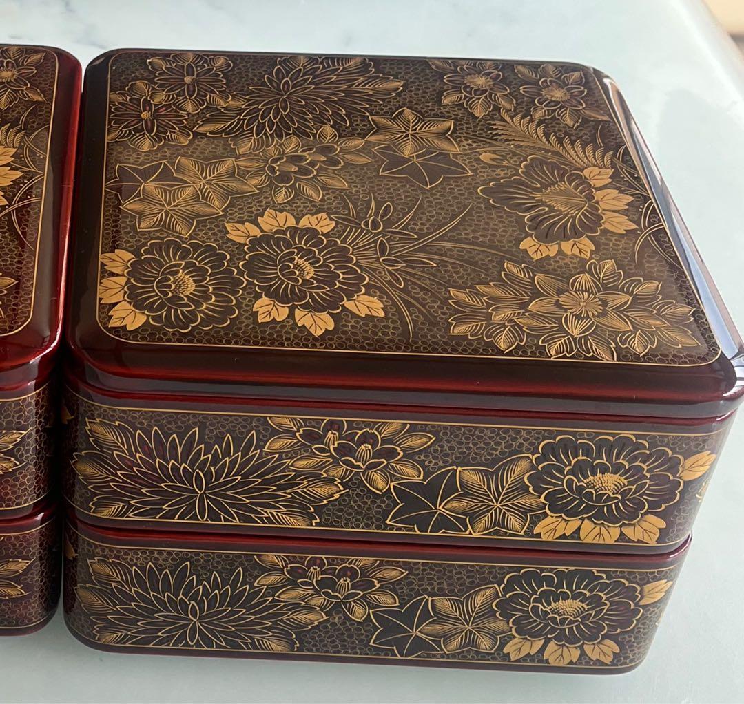 輪島塗　金箔花柄4段重箱 木箱付き