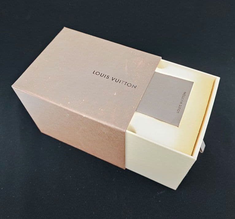 Louis Vuitton LE GROOM ベルボーイ ガラスドーム 箱つき