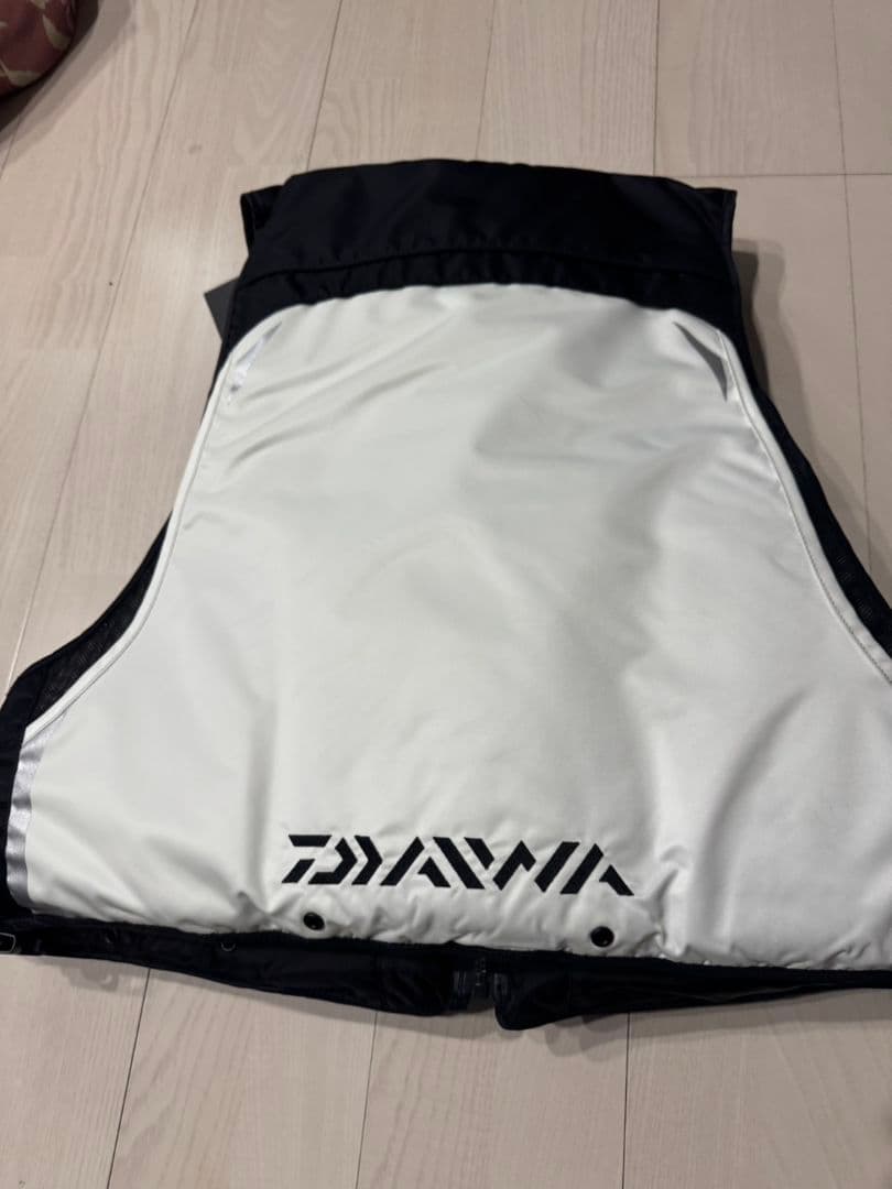 新品未使用　ダイワ フローティングベスト DF-3609 船釣り サイズXL