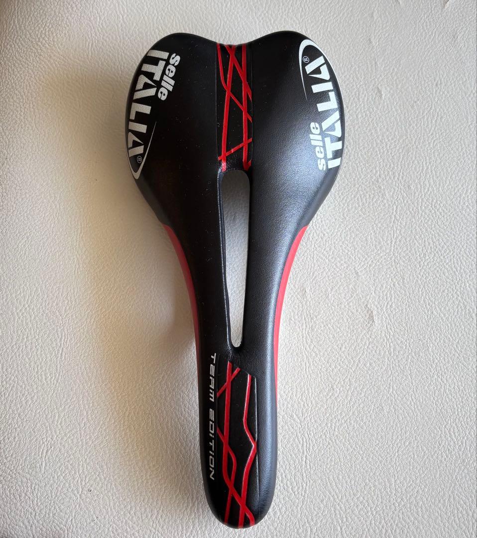 Selle ITALIA SLR Team Edition Flowサドル