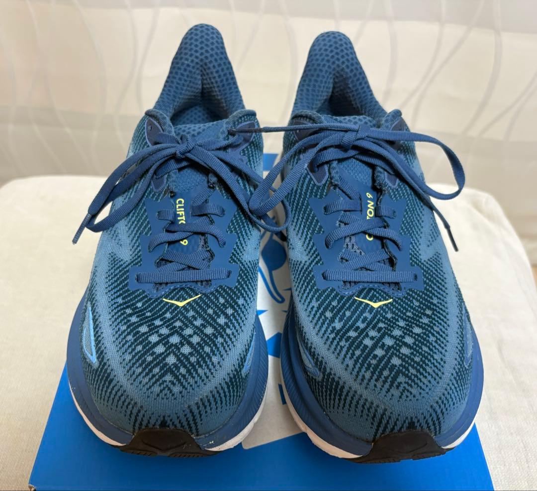 【中古美品】HOKA クリフトン9 ランニングシューズ 26.0cm