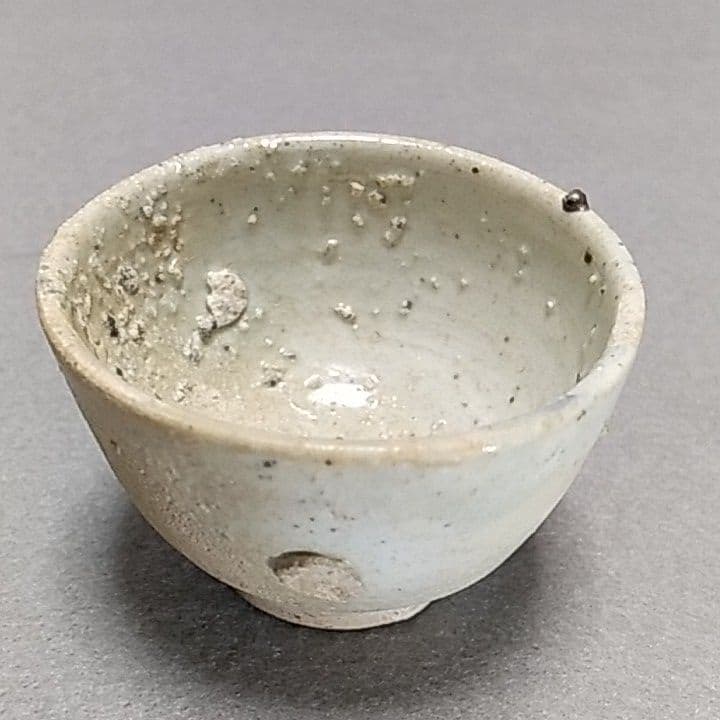 李朝白磁ぐい吞み　李朝堅手ぐい吞み