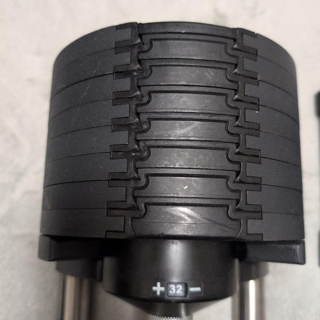カカお豆：①フレックスベル 32kg / 2kg刻み 可変式ダンベル　1個