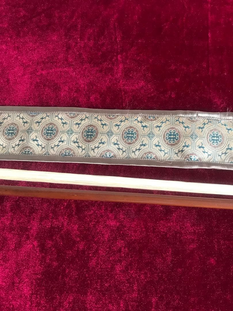 半額・二胡弓★ 中古品★紅竹★王小廸製作★上級者用★純100%白馬尾毛